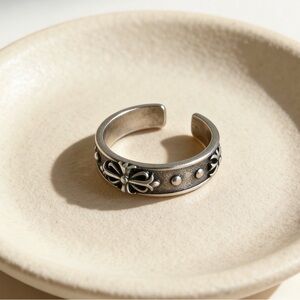 925 Sterling Silver Gothic Cross Ring